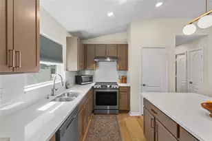 4621 Glencrest Loop, Saint Cloud, FL 34772 - Photo 11