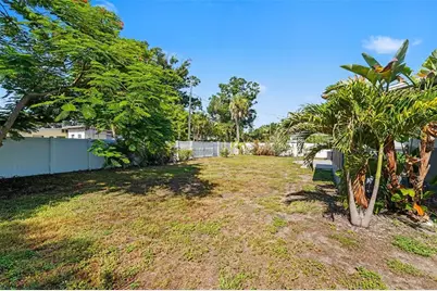 4660 22nd Avenue S, Saint Petersburg, FL 33711 - Photo 27