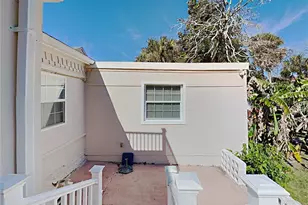 628 N Halifax Ave, Daytona Beach, FL 32118 - Photo 17