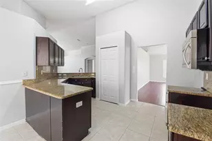 1708 Powder Ridge Dr, Valrico, FL 33594 - Photo 17