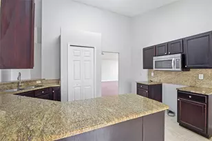 1708 Powder Ridge Dr, Valrico, FL 33594 - Photo 19