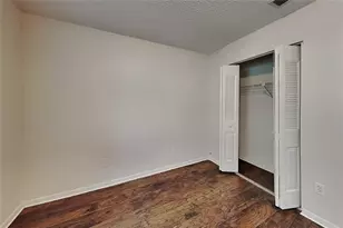 2709 Mnr Hl Dr, Brandon, FL 33511 - Photo 13