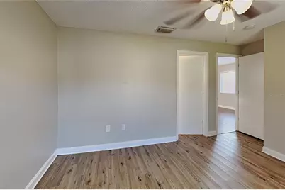 530 Scarlet Maple Court, Plant City, FL 33563 - Photo 7