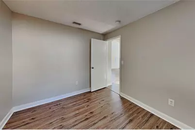 530 Scarlet Maple Court, Plant City, FL 33563 - Photo 11