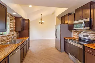 7925 Snowberry Cir, Orlando, FL 32819 - Photo 5