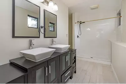7925 Snowberry Circle, Orlando, FL 32819 - Photo 17