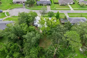 2142 Kendall Ct, Deltona, FL 32738 - Photo 41