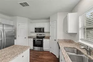 2007 Elmhurst Ln, Mascotte, FL 34753 - Photo 5