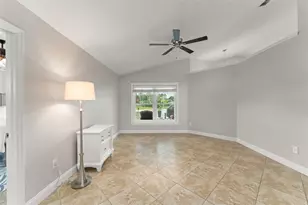 917 Via Bianca Dr, Davenport, FL 33896 - Photo 13