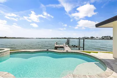 4598 Clearwater Harbor Drive S, Largo, FL 33770 - Photo 3