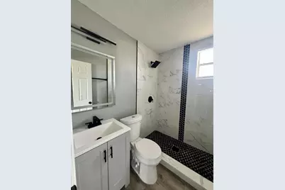708 Martin L King Jr Avenue, Lakeland, FL 33815 - Photo 9