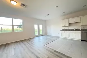 393 Madison Dr, Davenport, FL 33837 - Photo 9
