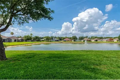 2818 Oconnell Drive, Kissimmee, FL 34741 - Photo 3
