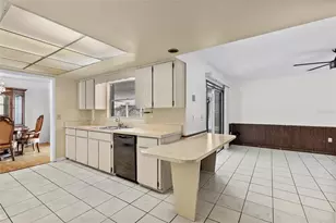 2091 Longfellow Ct, Orlando, FL 32818 - Photo 5