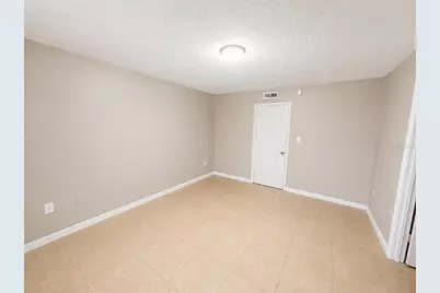 2779 L B McLeod Road #B, Orlando, FL 32805 - Photo 9