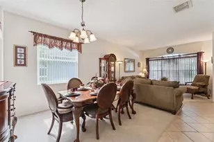 9955 Medallion Bluff Ln, Orlando, FL 32829 - Photo 7