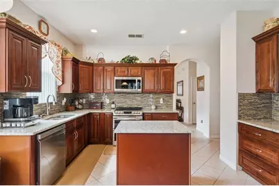 9955 Medallion Bluff Lane, Orlando, FL 32829 - Photo 11