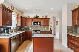 9955 Medallion Bluff Ln, Orlando, FL 32829 - Photo 11