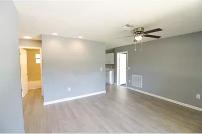 7138 Oakwood Drive, New Port Richey, FL 34652 - Photo 3