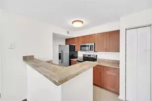 2210 Grand Cayman Ct, Kissimmee, FL 34741 - Photo 9