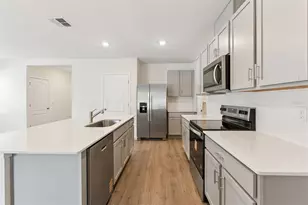 2113 Walnut Crk Dr, Kissimmee, FL 34744 - Photo 11