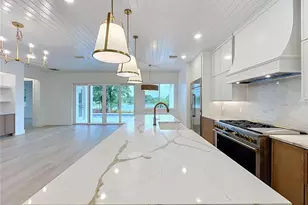 1205 Falcon Dr, Orlando, FL 32803 - Photo 25