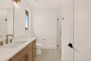 1205 Falcon Dr, Orlando, FL 32803 - Photo 61