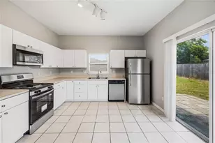 2572 Acuna Ct, Lake Mary, FL 32746 - Photo 9