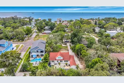 675 S Vincent Street, Crystal Beach, FL 34681 - Photo 43