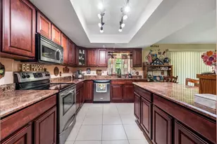 5845 Lake Lizzie Dr, Saint Cloud, FL 34771 - Photo 5