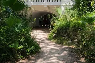 301 S Hampton Ave, Orlando, FL 32803 - Photo 15