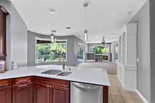 341 Veracliff Ct, Oviedo, FL 32765 - Photo 17