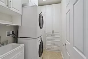 7961 Esta Ln, Orlando, FL 32827 - Photo 27