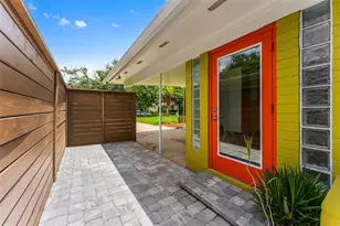1402 Cumbie St, Orlando, FL 32804 - Photo 3