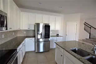 4358 Silver Creek St, Kissimmee, FL 34744 - Photo 9