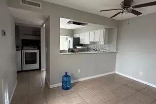 5104 Springwater Ct, Tampa, FL 33624 - Photo 3