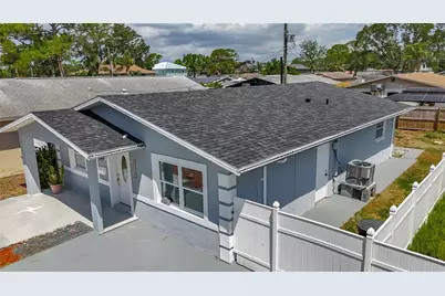 1755 Shore Acres Boulevard NE, Saint Petersburg, FL 33703 - Photo 3