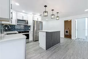 1755 Shore Acres Blvd NE, Saint Petersburg, FL 33703 - Photo 9