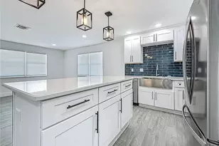1755 Shore Acres Blvd NE, Saint Petersburg, FL 33703 - Photo 11