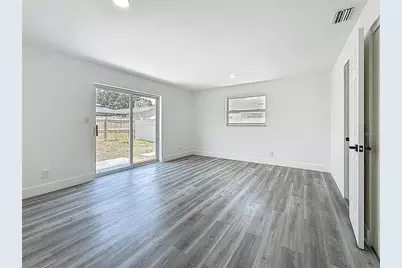 1755 Shore Acres Boulevard NE, Saint Petersburg, FL 33703 - Photo 19