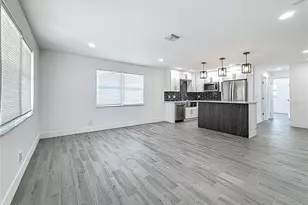 1755 Shore Acres Blvd NE, Saint Petersburg, FL 33703 - Photo 5
