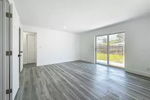 1755 Shore Acres Blvd NE, Saint Petersburg, FL 33703 - Photo 21