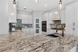 8411 Woburn Ct, Windermere, FL 34786 - Photo 3