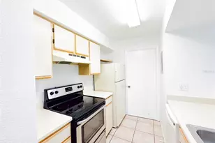 3032 Parkway Blvd, Kissimmee, FL 34747 - Photo 9