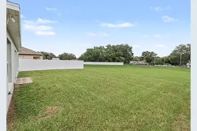 7947 Merchantville Circle, Zephyrhills, FL 33540 - Photo 15