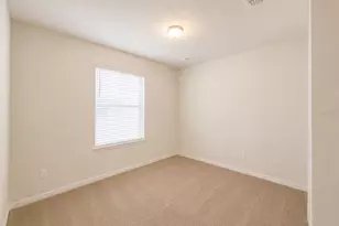 3609 Vega Creek Dr, Saint Cloud, FL 34772 - Photo 3