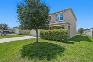 2609 Grand Central Ave, Tavares, FL 32778 - Photo 3