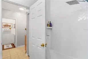 3605 Conroy Rd, Orlando, FL 32839 - Photo 9