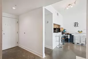 322 E Central Blvd, Orlando, FL 32801 - Photo 17