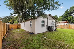 5124 Chilkoot St, Tampa, FL 33617 - Photo 25
